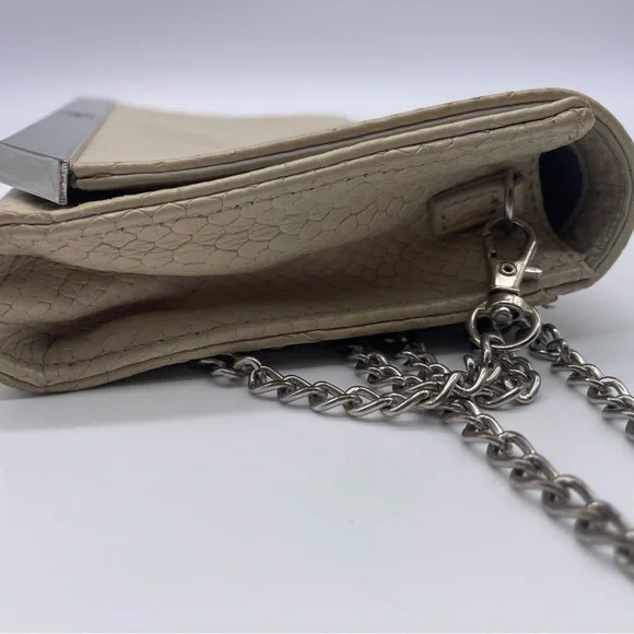 VINTAGE HALSTON Heritage Crossbody Bag Beige Snake Embossed Leather Hand… - Picture 9 of 16